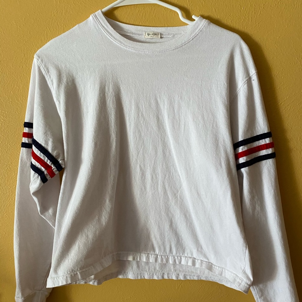 Brandy Melville long sleeve sweatshirt